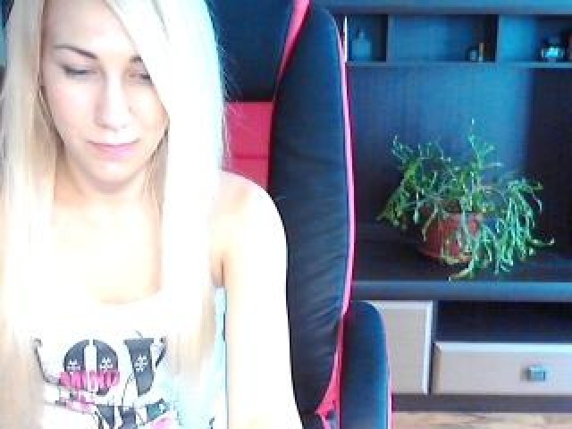 Intrizheenn Medium Tits Female Middle Eastern Blue Eyes Webcam Model