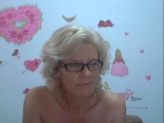 Wildmaryanne Webcam Model Female Caucasian Mature Webcam Male Couple