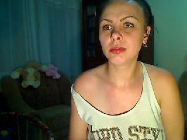 HarrdLove Female Green Eyes Babe Pussy Webcam Model Caucasian