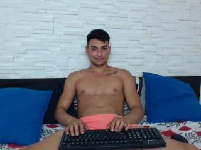 GypsyFlavour Webcam Gay Shaved Pussy Cock Webcam Model Green Eyes Male