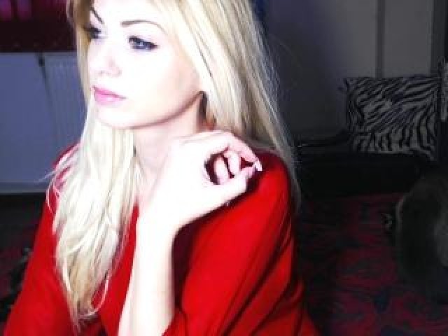 MissAlesia Blue Eyes Blonde Webcam Model Shaved Pussy Webcam Female