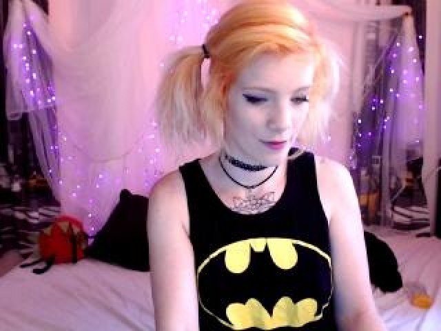 AliceFox Shaved Pussy Webcam Straight Babe Female Small Tits