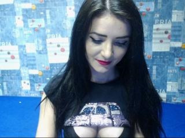 KeyraShakira Webcam Model Caucasian Pussy Teen Tits Brunette Webcam