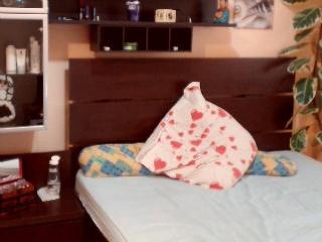 AmySweett Webcam Pussy Shaved Pussy Medium Tits Brown Eyes Babe