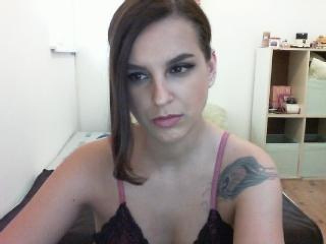 MissMirana Female Brown Eyes Medium Tits Brunette Teen Webcam