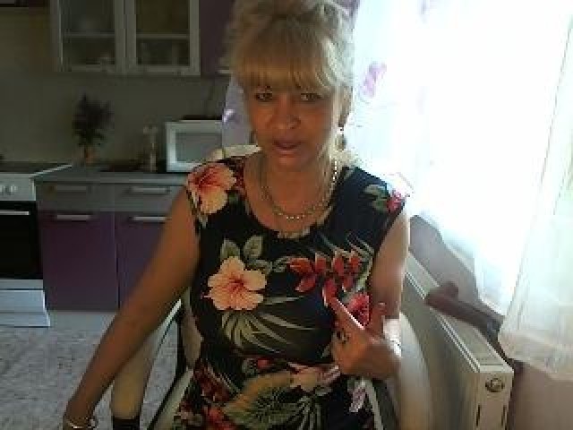 BustySelen Webcam Model Tits Female Large Tits Caucasian Mature