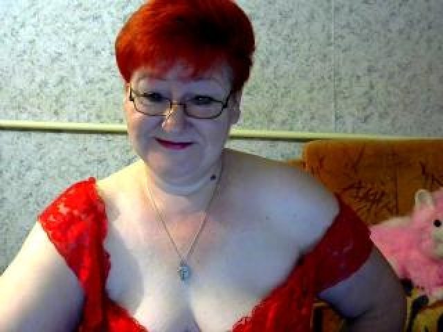 Deizeri Redhead Medium Tits Hairy Pussy Brown Eyes Webcam Mature
