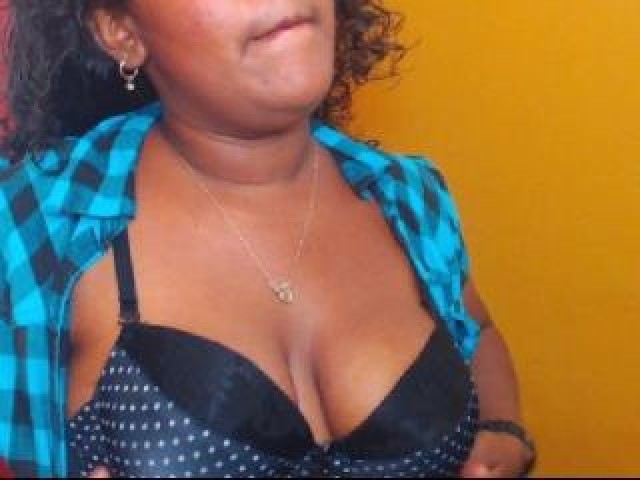 Latinbigger Webcam Model Brunette Tits Shaved Pussy Ebony Brown Eyes