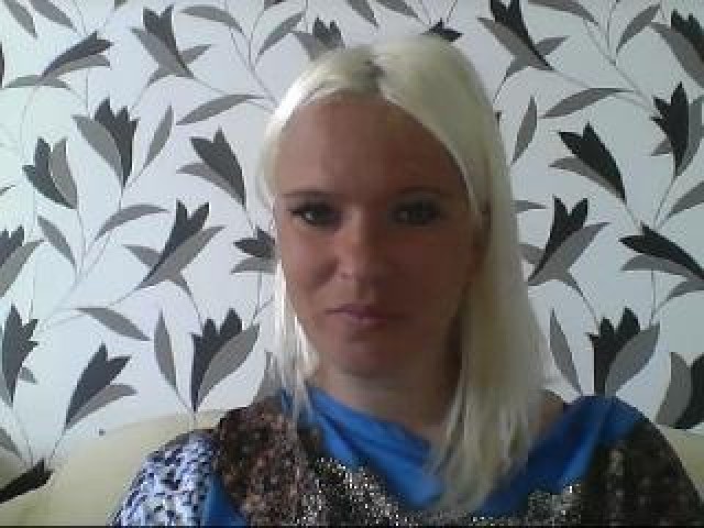 Kristela_ass Caucasian Straight Female Blue Eyes Webcam Model Babe