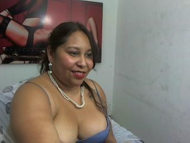 Dyannela Brunette Babe Female Hispanic Large Tits Webcam Model