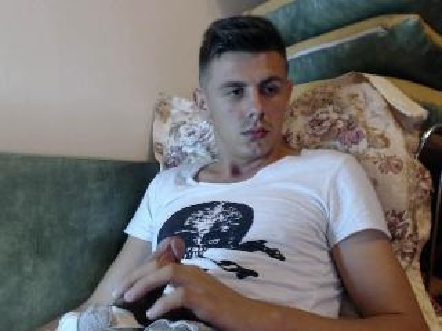 Vincenthuge Gay Blonde Brown Eyes Cock Pussy Babe Webcam Model