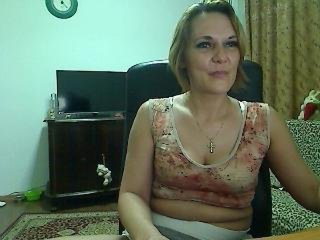 Blackwidow73 Pussy Webcam Mature Shaved Pussy Blonde Brown Eyes Straight
