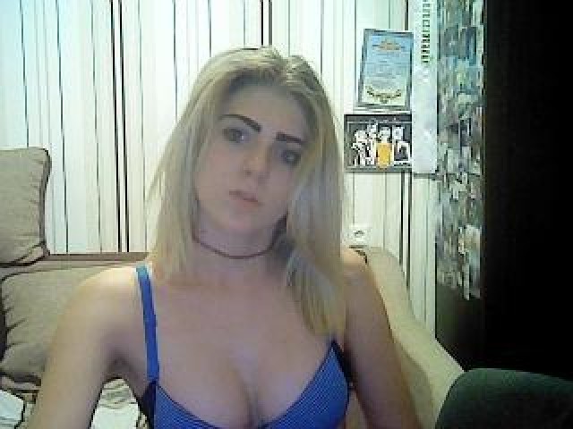StrongSquirtB Webcam Model Webcam Caucasian Blonde Shaved Pussy Pussy