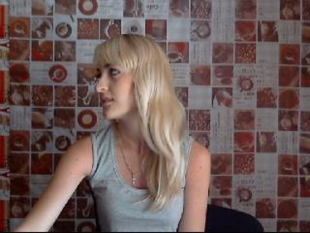 Hottjulia1 Caucasian Webcam Shaved Pussy Large Tits Blue Eyes Teen