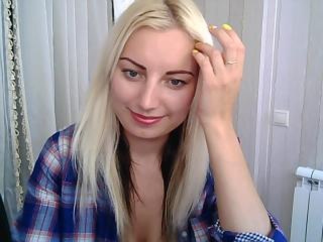 SnowWhitee Straight Blonde Caucasian Webcam Model Pussy Green Eyes