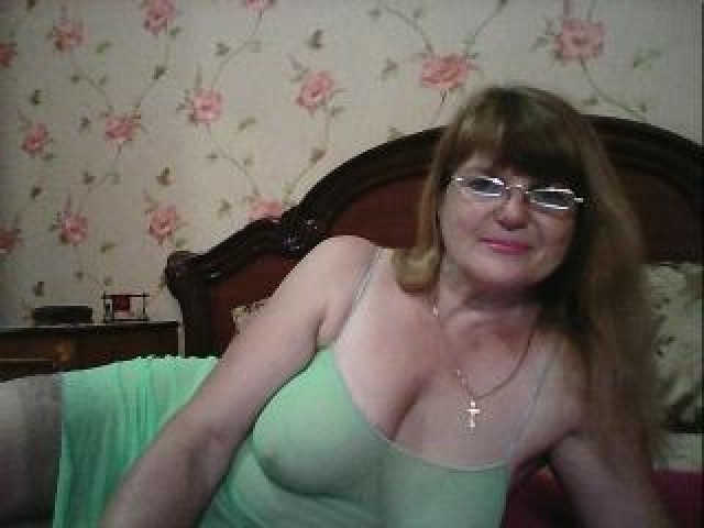 Madam0101 Green Eyes Webcam Model Hairy Pussy Tits Female Straight