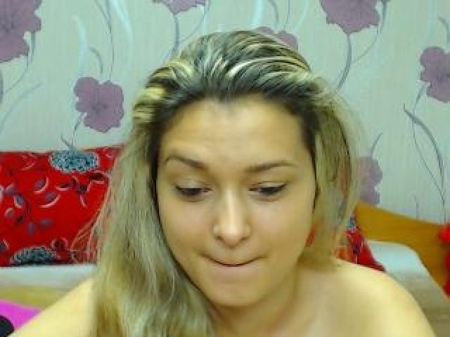 SexyWildAngel Webcam Webcam Model Private Straight Blonde Medium Tits