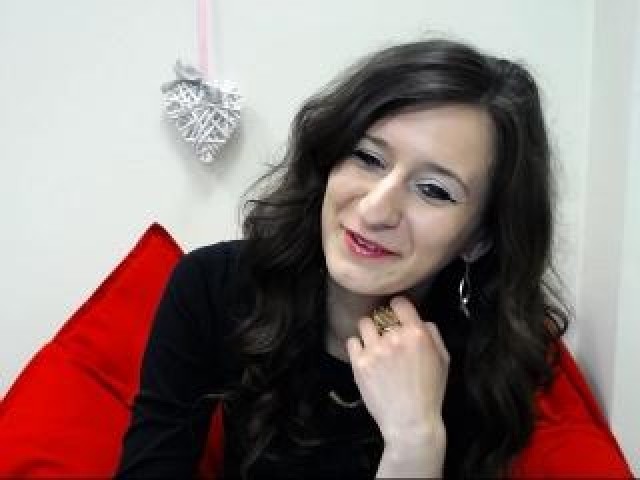 TracyCute Babe Medium Tits Brunette Female Shaved Pussy Caucasian