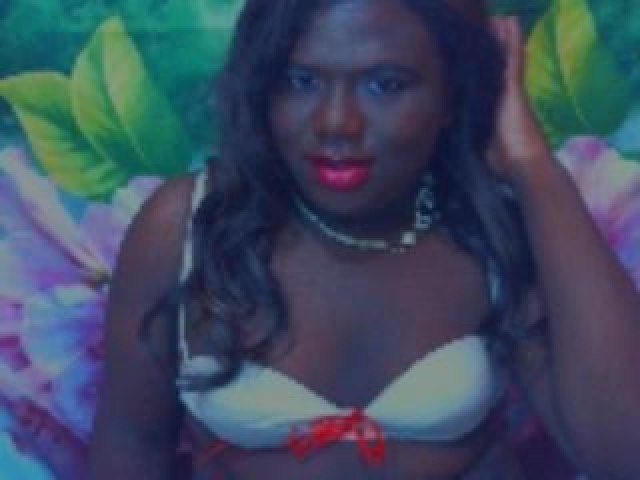 Dannats Live Babe Shaved Pussy Ebony Webcam Shemale Model Medium Cock