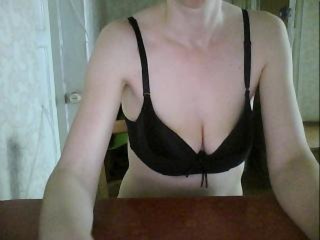 Cissy Live Medium Tits Trimmed Pussy Brown Eyes Pussy Tits Webcam