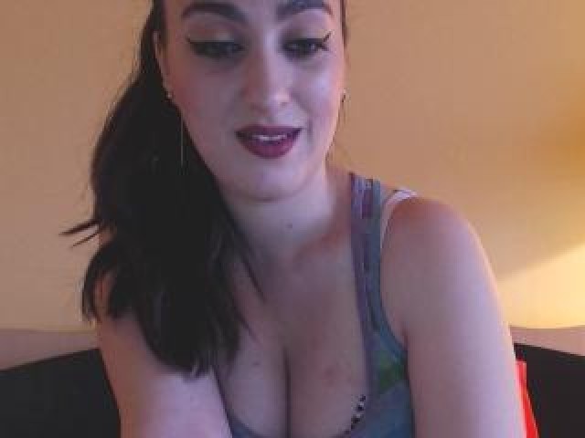 Nicoletbell Live Female Caucasian Green Eyes Tits Babe Brunette Pussy