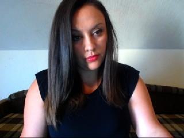 Fanttasyxgirl Live Female Caucasian Brown Eyes Pussy Large Tits