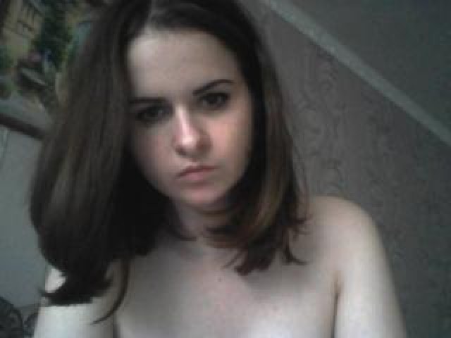 Kessi Live Brunette Tits Model Pussy Teen Medium Tits Webcam Middle