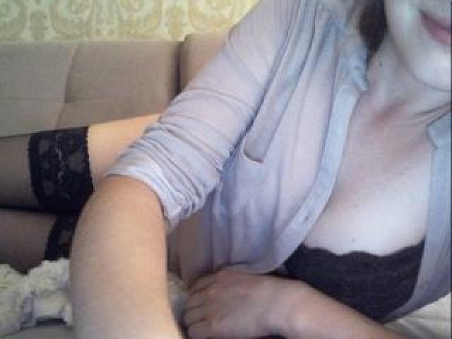 MySportSex Male Shaved Pussy Green Eyes Female Teen Webcam Model