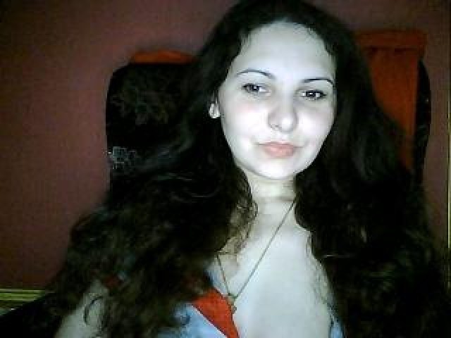 Roza17 Caucasian Tits Pussy Babe Webcam Model Brunette Medium Tits